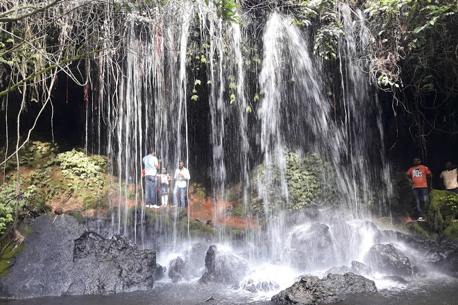 amabere-ga-nyina-mwiru-caves-2